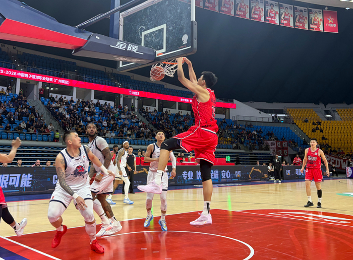 世界杯赛事直播平台下载-17+10+4帽！徐昕爆了！护框碾压，进攻完美终结，把山东打绝望了|山东队|周琦|比赛|琼斯|蜕变_新浪体育_新浪新闻