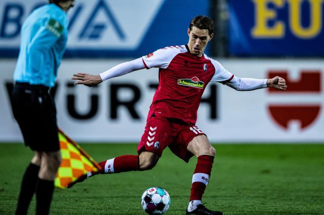 【专访】勒夫为何只剩假9号？邵佳一靠什么立足德国？